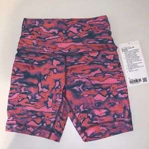 Lululemon Wunder Train HR SHORT 6”